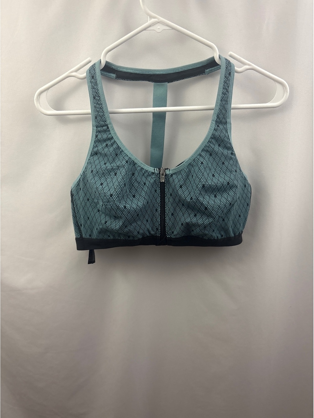 Victoria’s Secret Sport Knockout Bra 36C Underwire Zip Blue Front Close Padded